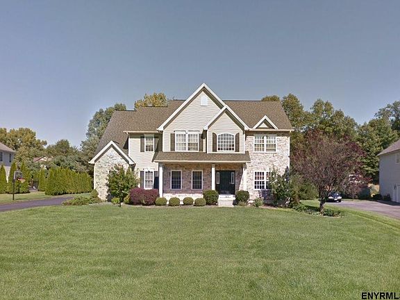 2nd image of 7 Stoney Heights Ct