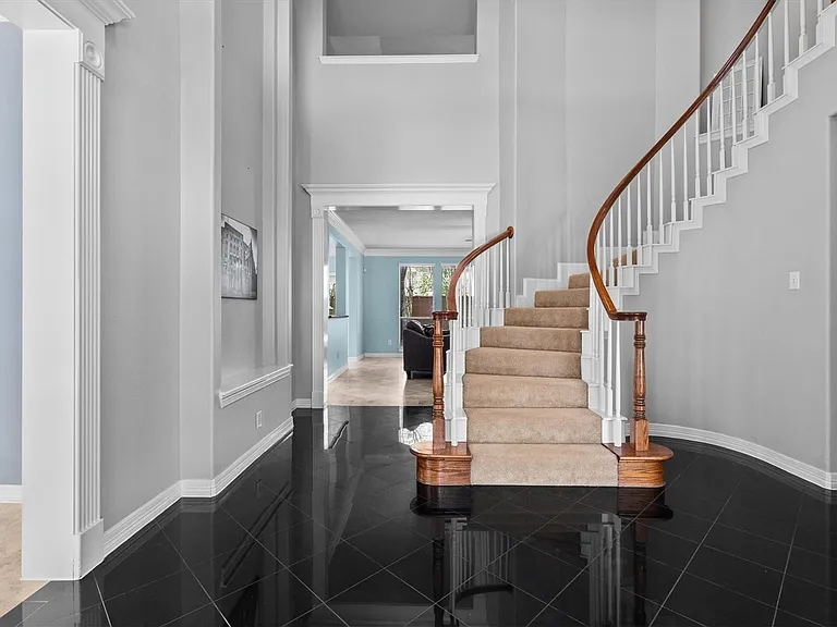 9610 Champions Cove Dr — Photo 12