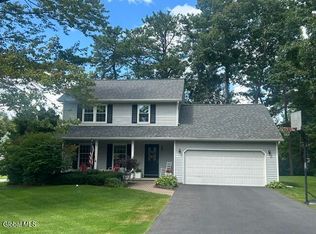 33 Maple Drive, Queensbury, NY 12804