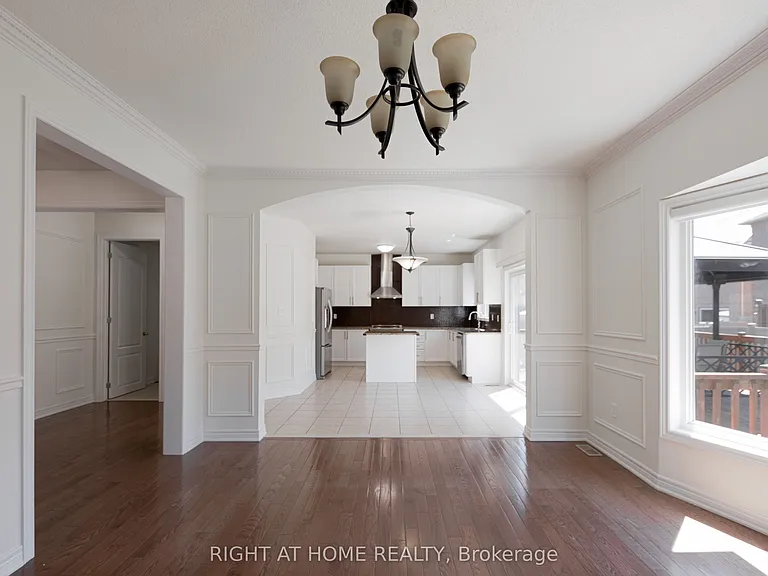 11 Amstel Ave — Photo 15