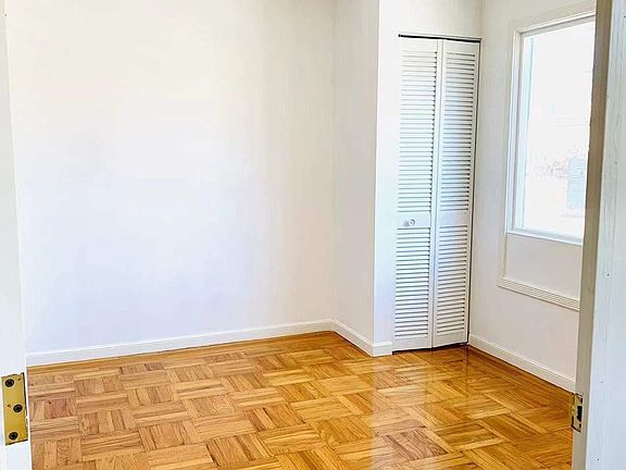 4th image of 4139 Anza St