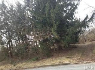 8234 Powder Ln, Zionsville, PA 18092