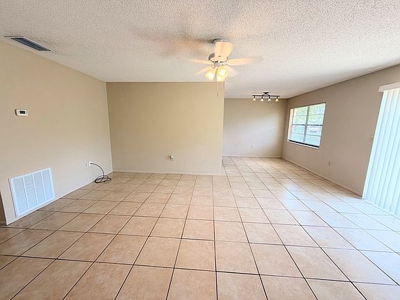 3rd image of 2128 Hively St