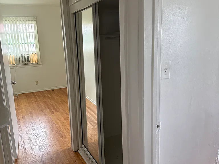 1230 S Sherbourne Dr #7 — Photo 10
