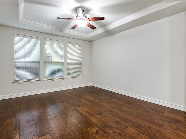 4828 Durham Dr — Photo 25