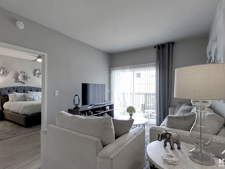 The Vue Luxury Apartments — Photo 14