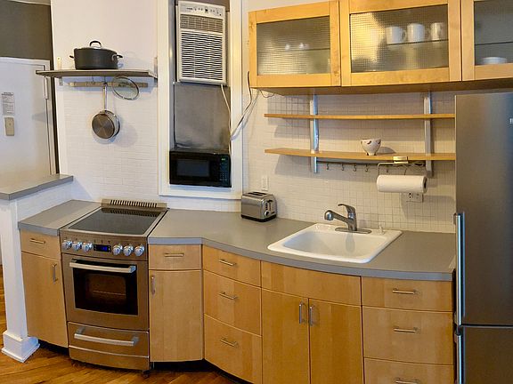 2nd image of 195 Garfield Pl APT 1P