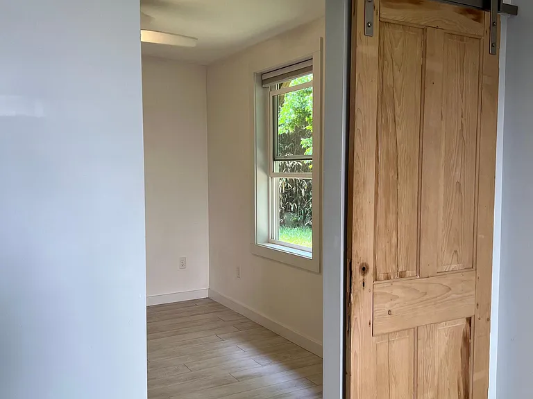 118 Annandale Ave #A — Photo 11