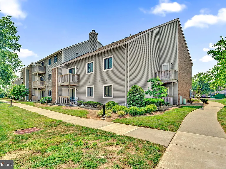 601 Ravens Crest Dr — Photo 17