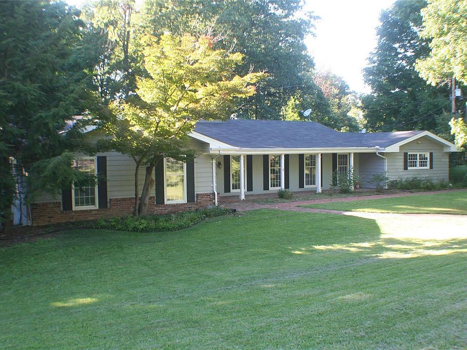 1st image of 60 River Bend Dr