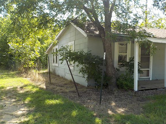 2nd image of 1207 Beaver St