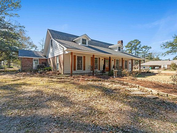 3rd image of 12944 Pleasant Ridge Dr