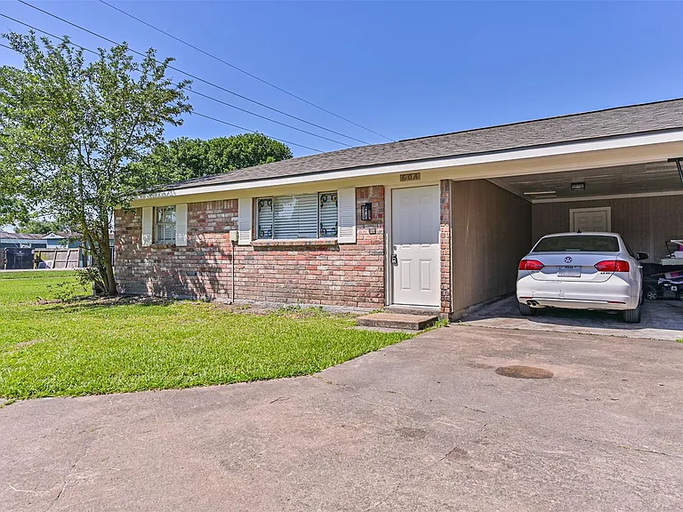 610 County Road 157 — Photo 3