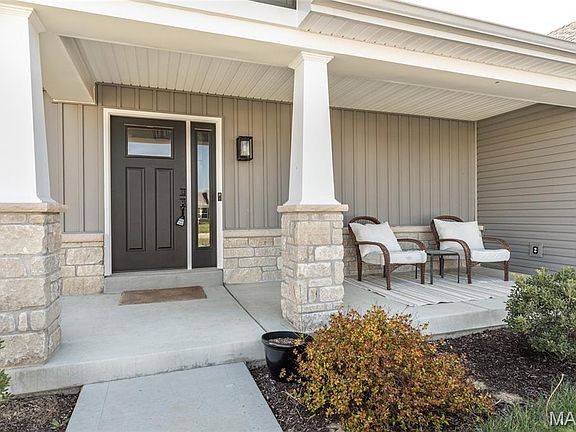 3rd image of 1588 Misty River Dr