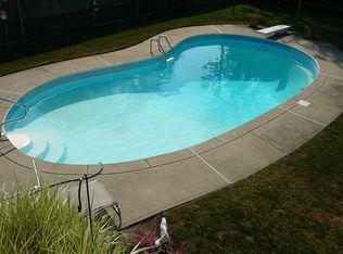 213 Greenbush Rd, West Warwick, RI 02893