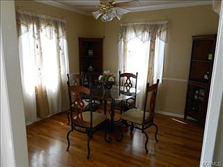 3rd image of 2413 Candlewood St