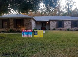 7055 Carroll Ln, Beaumont, TX 77713