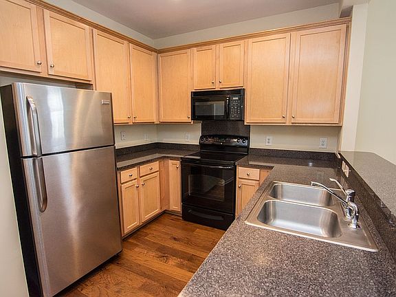 4th image of 10370 McGoogan Ln