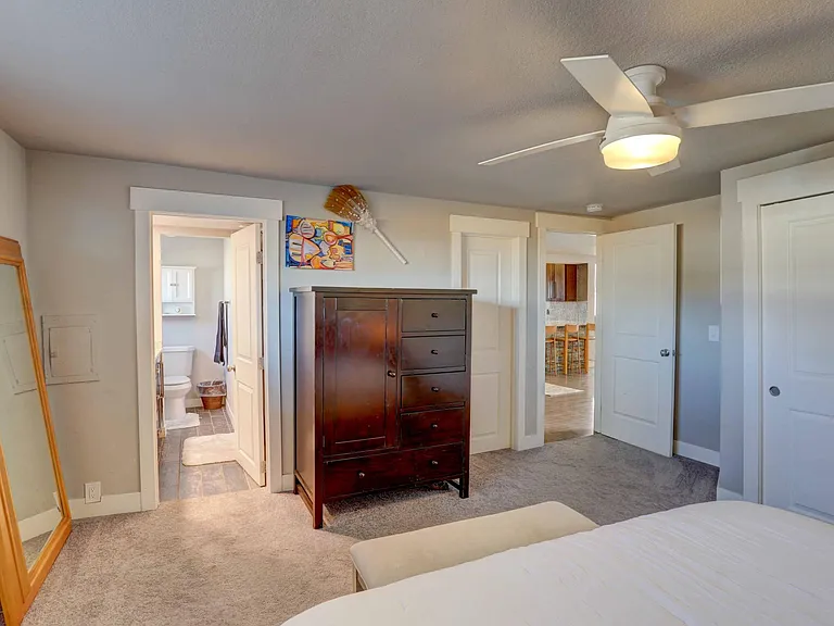2085 Fenton St — Photo 7