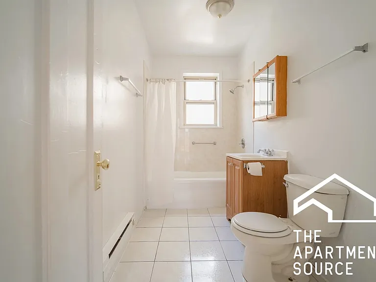 2440 W Rosemont Ave #N1 — Photo 8