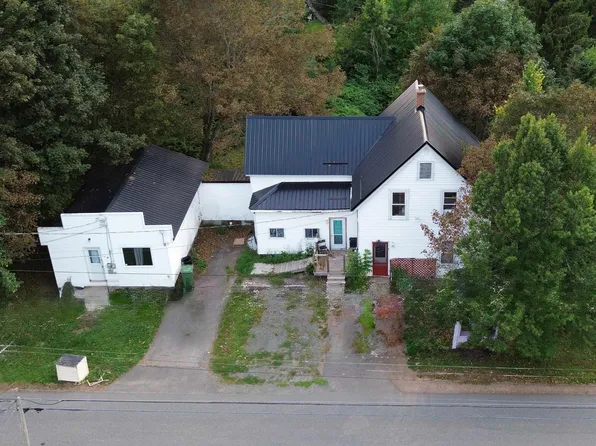 95 Church St, Springhill, NS B0M 1X0
