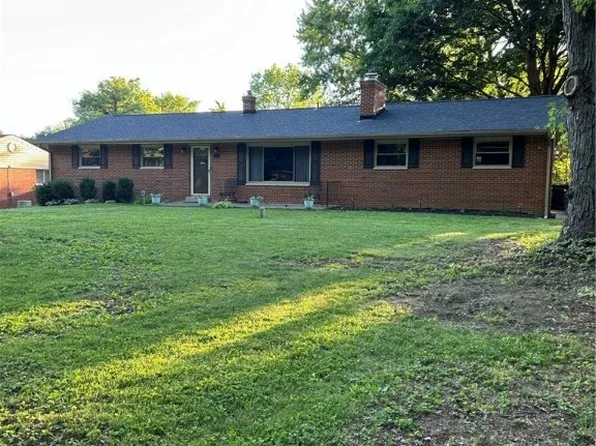 1323 Lemcke Rd, Dayton, OH 45434