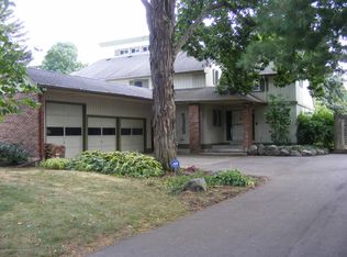 502 Raeburn Rd, Eaton Rapids, MI 48827