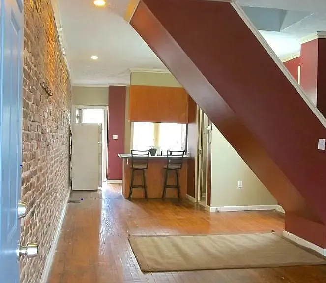 2823 Maisel St — Photo 2