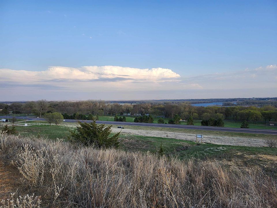 2nd image of Drake Cir