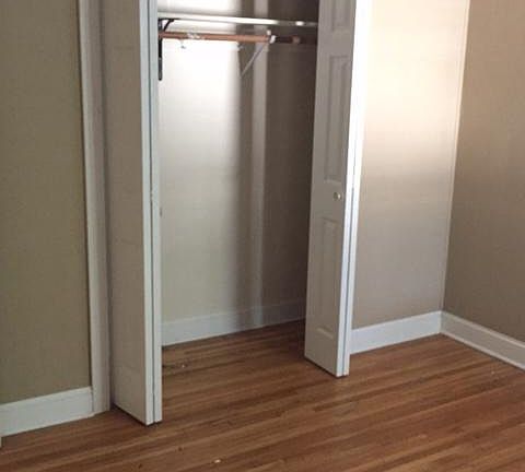 3rd image of 4725 Xerxes Ave S