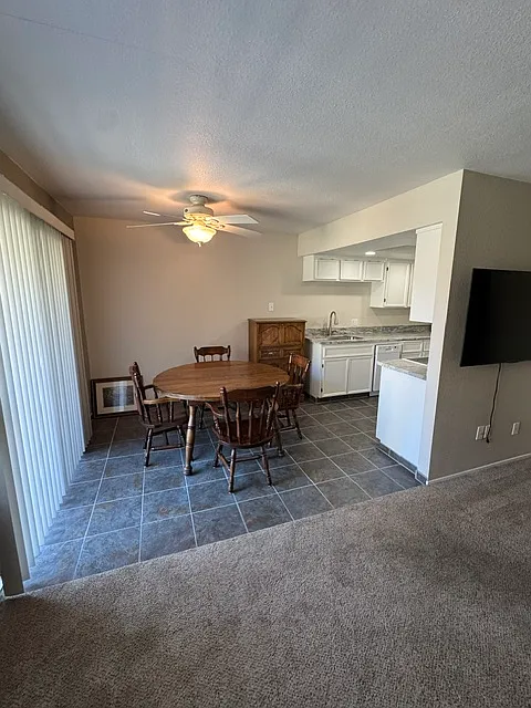 1 bed, 784 sqft, $1,800 — Photo 3