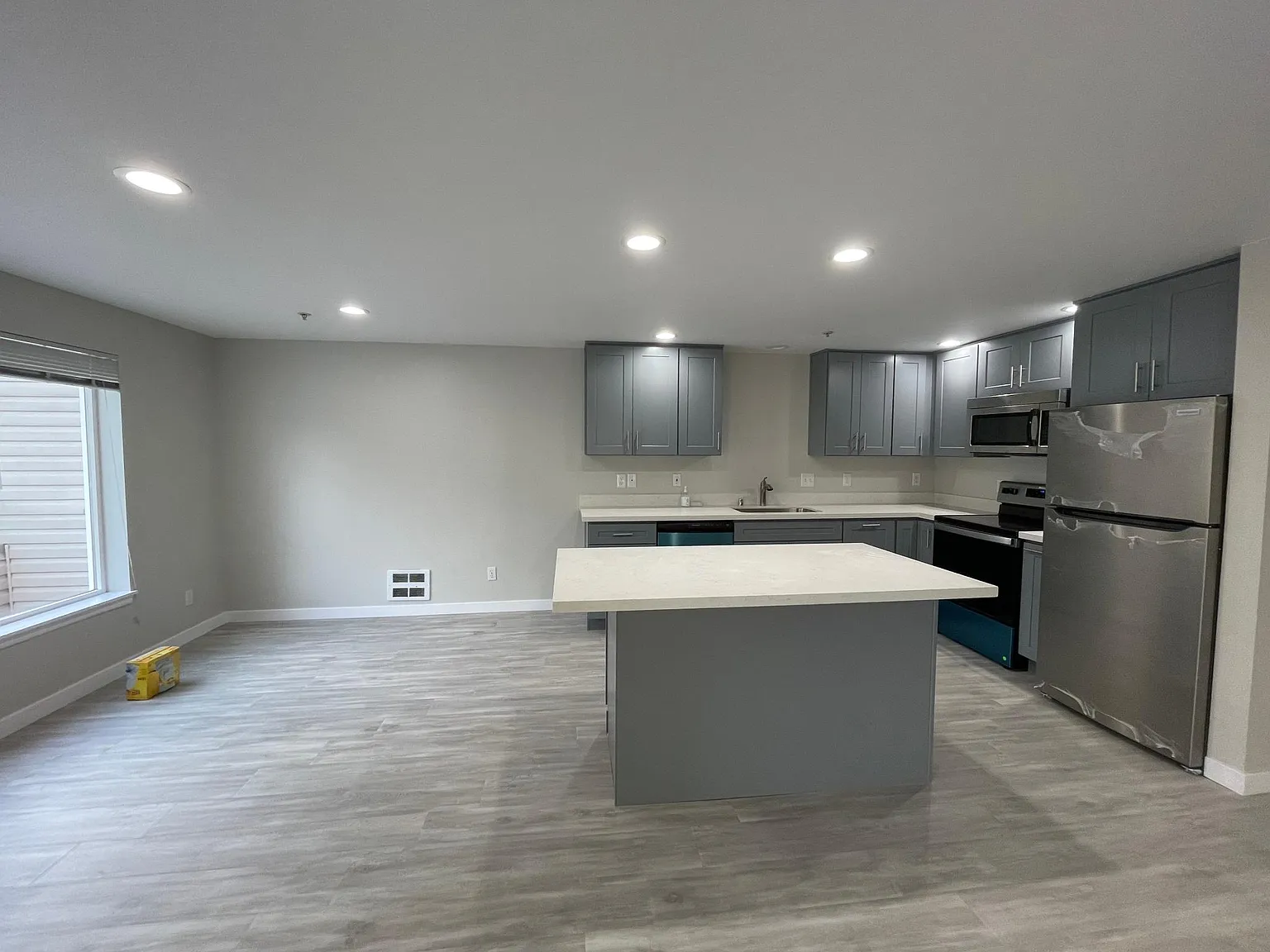 2 bed, 1018 sqft, $2,250 — Photo 2