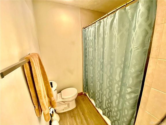 3rd image of 2138 Van Oss Dr