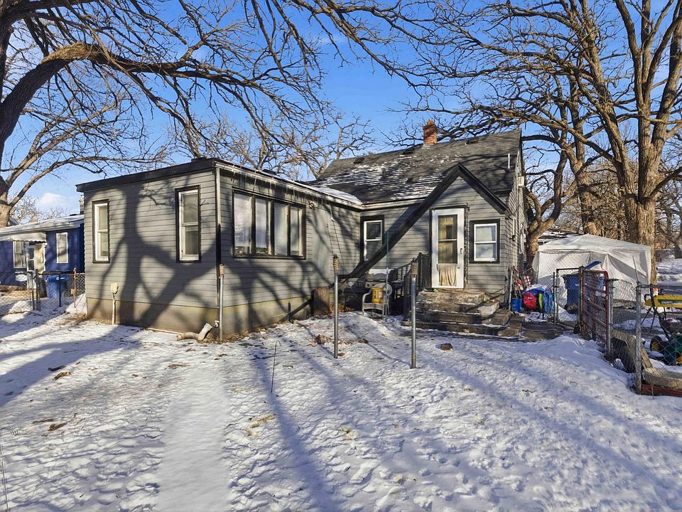1st image of 31 12th Ave NE