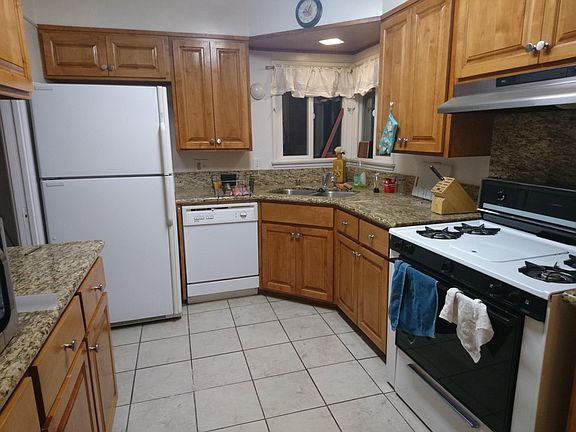 4th image of 9157 De Adalena St