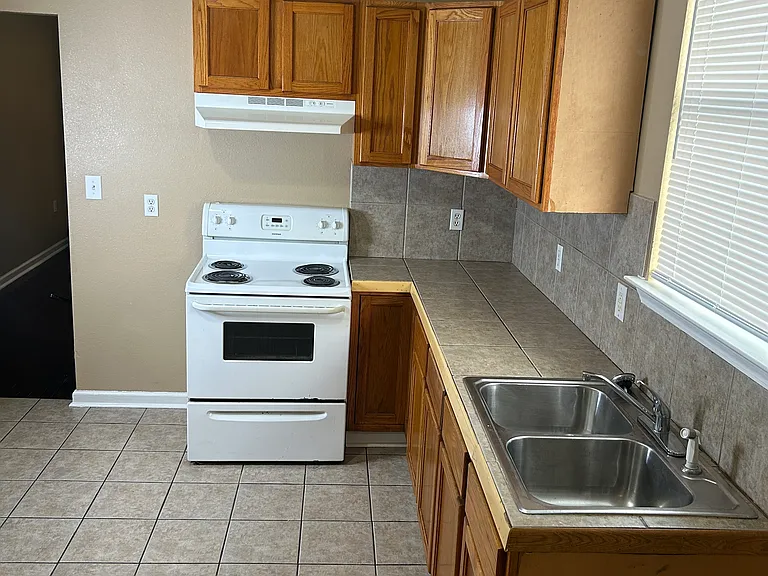 1904 Desire St #1904 — Photo 8
