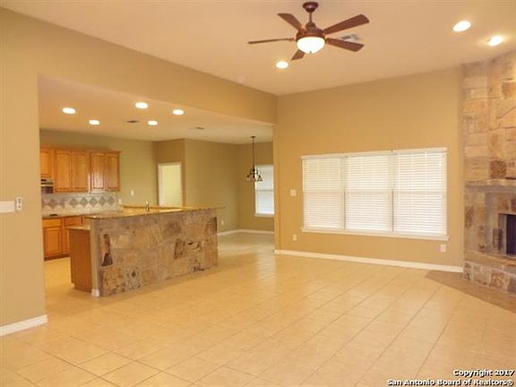 4th image of 112 Abrego Ridge Dr