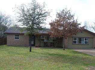 3932 Westerly Rd, Benbrook, TX 76116