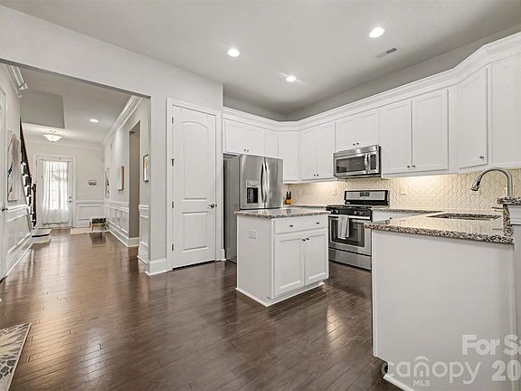 4th image of 5410 Shannon Bell Ln