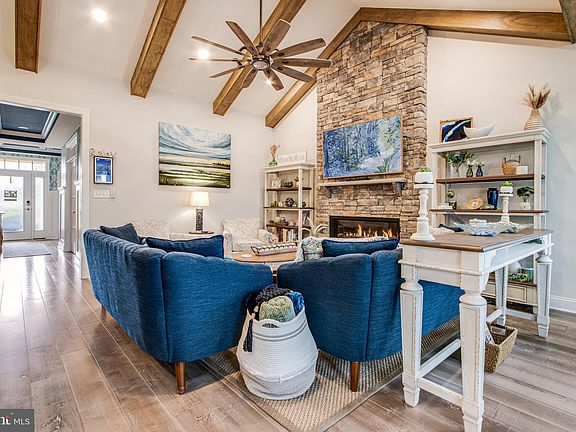 5th image of 19388 Loblolly Cir