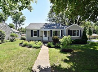 1440 S 3rd St, St Charles, IL 60174