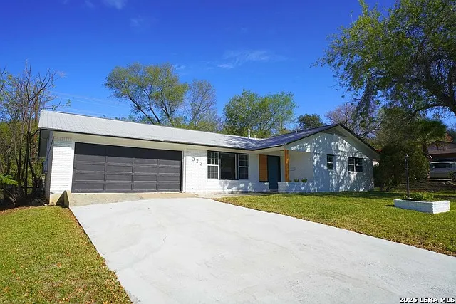 323 Stockton Dr
