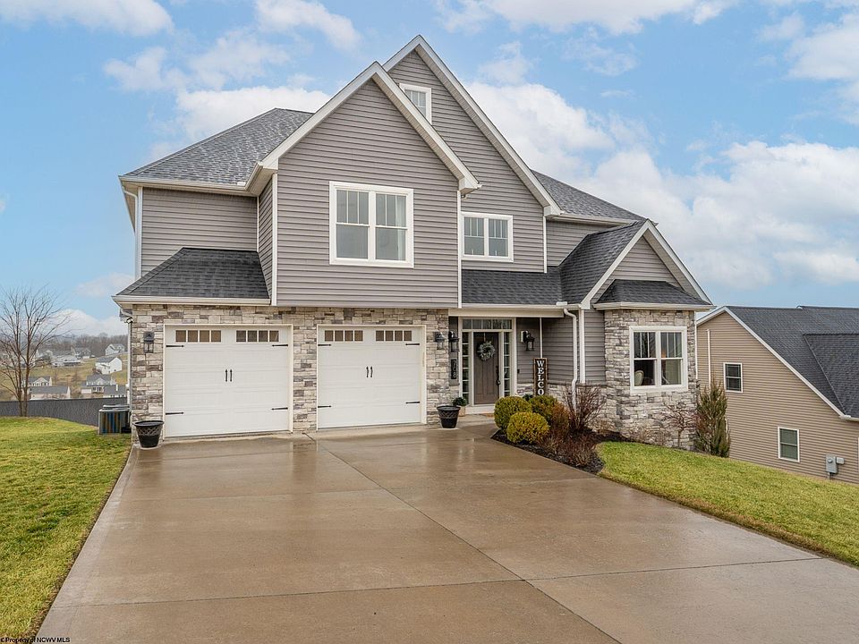 1st image of 708 Slaton Ln
