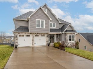 708 Slaton Ln, Morgantown, WV 26508