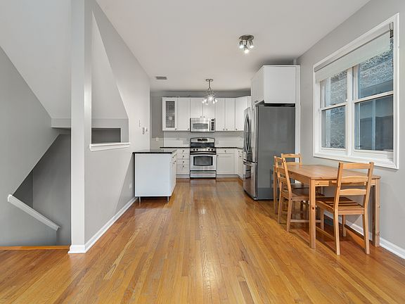5th image of 2906 N Damen Ave #1