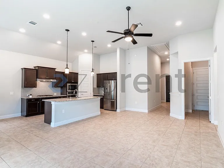 6913 Halesboro Dr — Photo 5