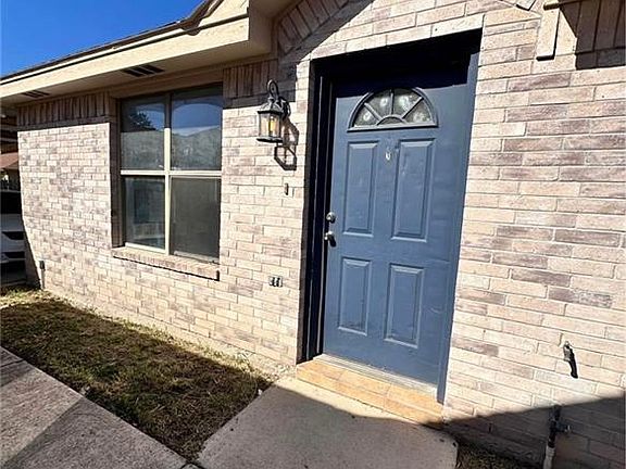 2nd image of 902 S Palm Dr APT 4