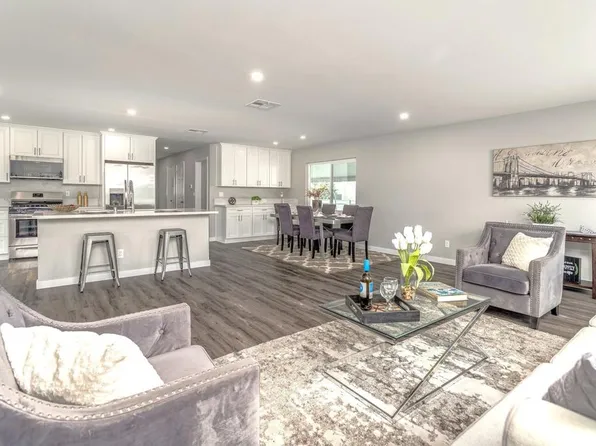 7225 San Bartolo St #380, Carlsbad, CA 92011