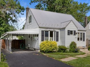 3380 Wallace Dr, Grand Island, NY 14072