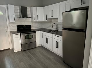 2055 Mercy St, Philadelphia, PA 19145